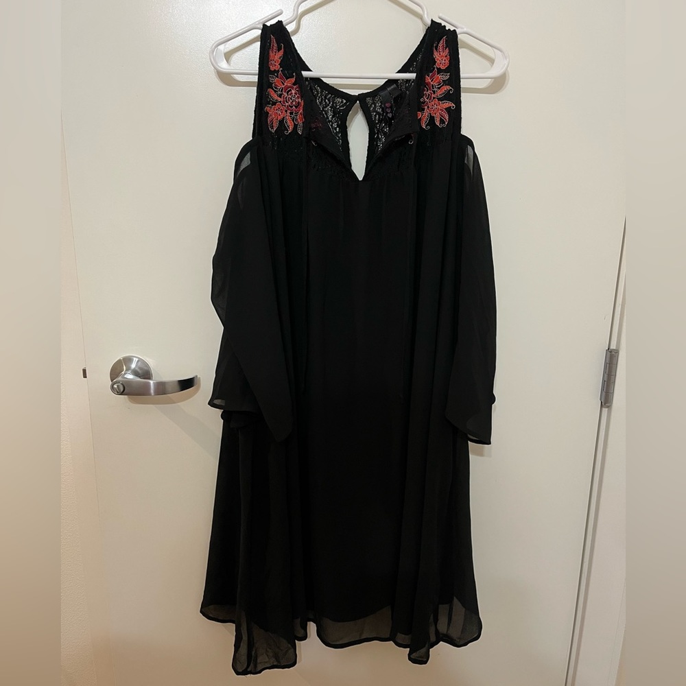 Target shoulder cutout flutter sleeve dress size 3x